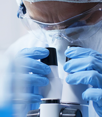 Persona trabajadora en I+D